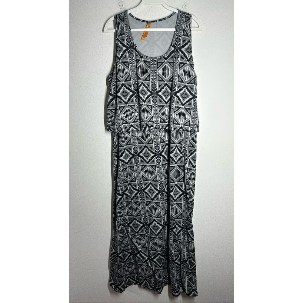 Magic Women's Black White Blouson Sleeveless Maxi Dress Tech Print Design Sz 3X